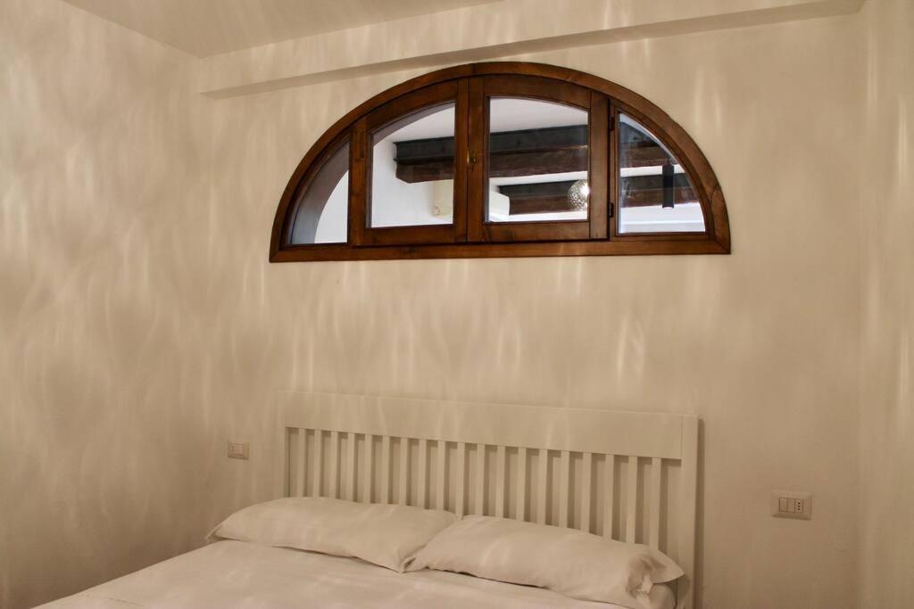 Cute Apartment Near Santa Croce ฟลอเรนซ์ ภายนอก รูปภาพ
