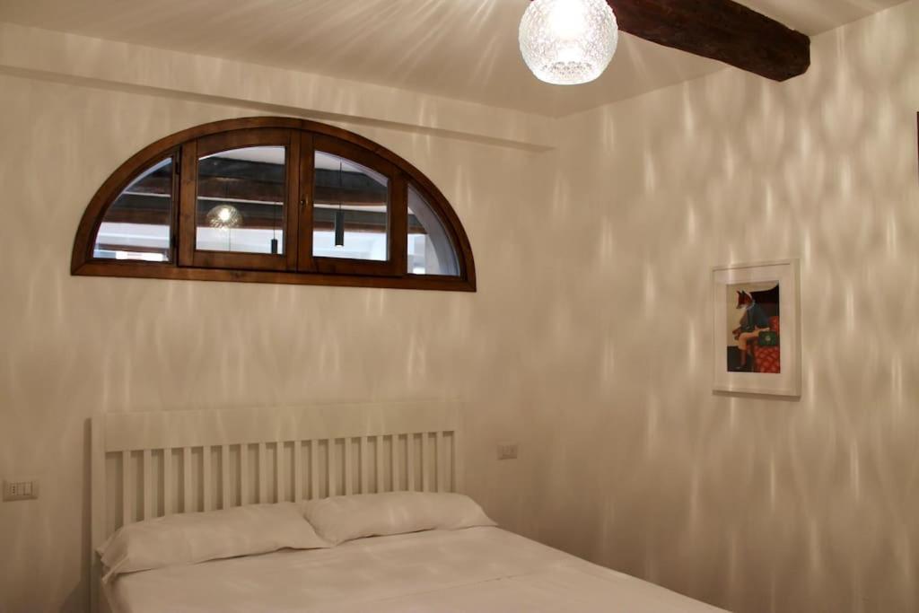 Cute Apartment Near Santa Croce ฟลอเรนซ์ ภายนอก รูปภาพ